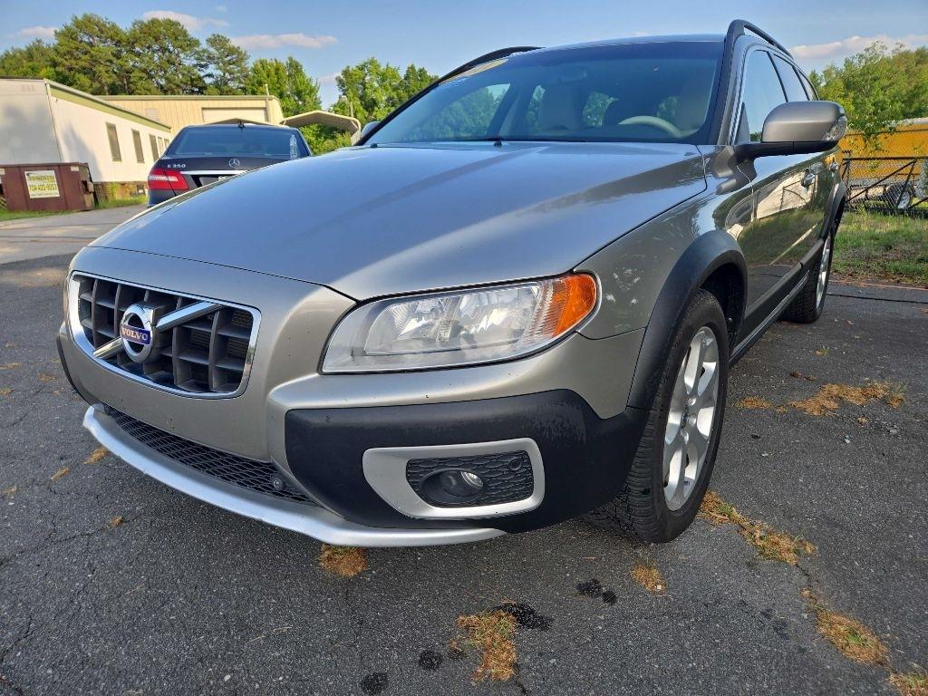 Volvo XC70  2011
