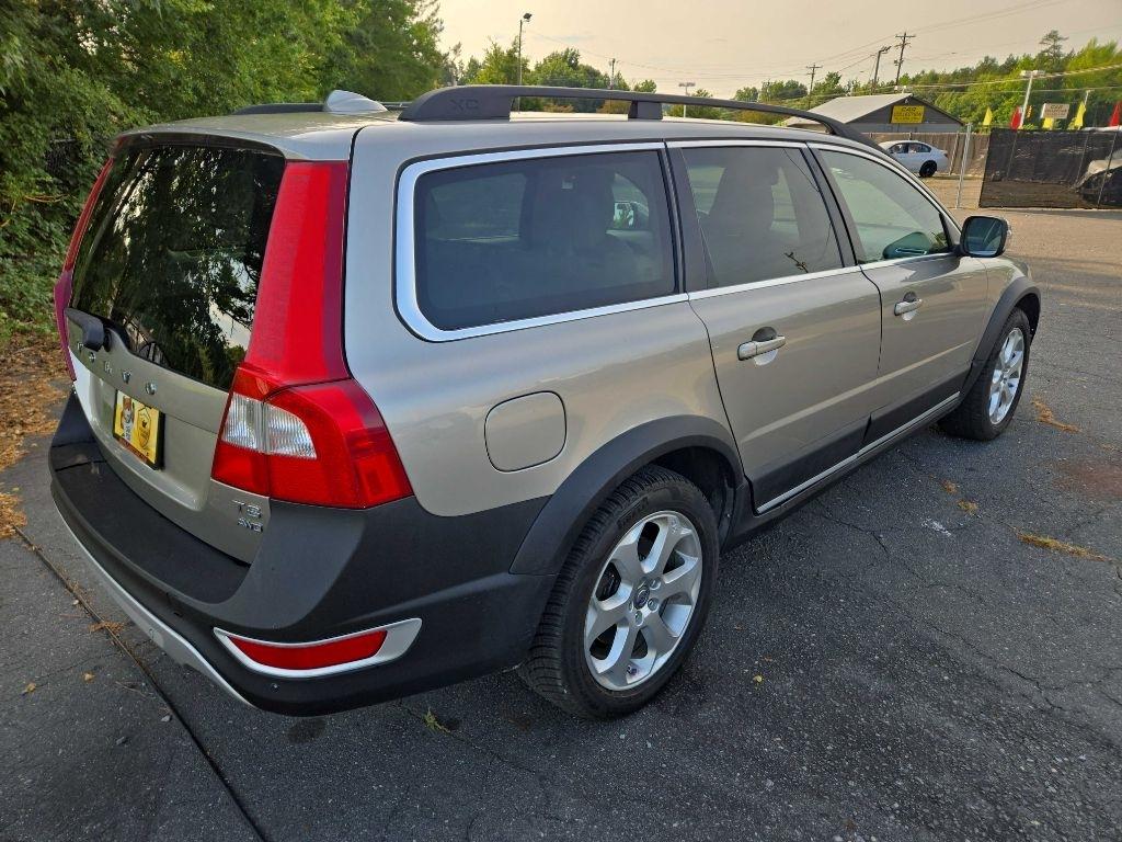 Volvo XC70  2011