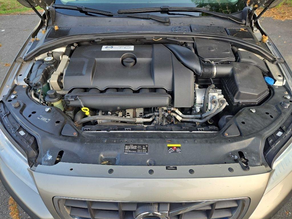 Volvo XC70  2011