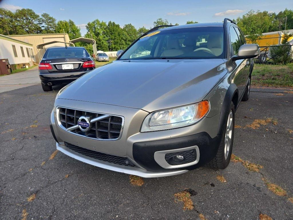 Volvo XC70  2011
