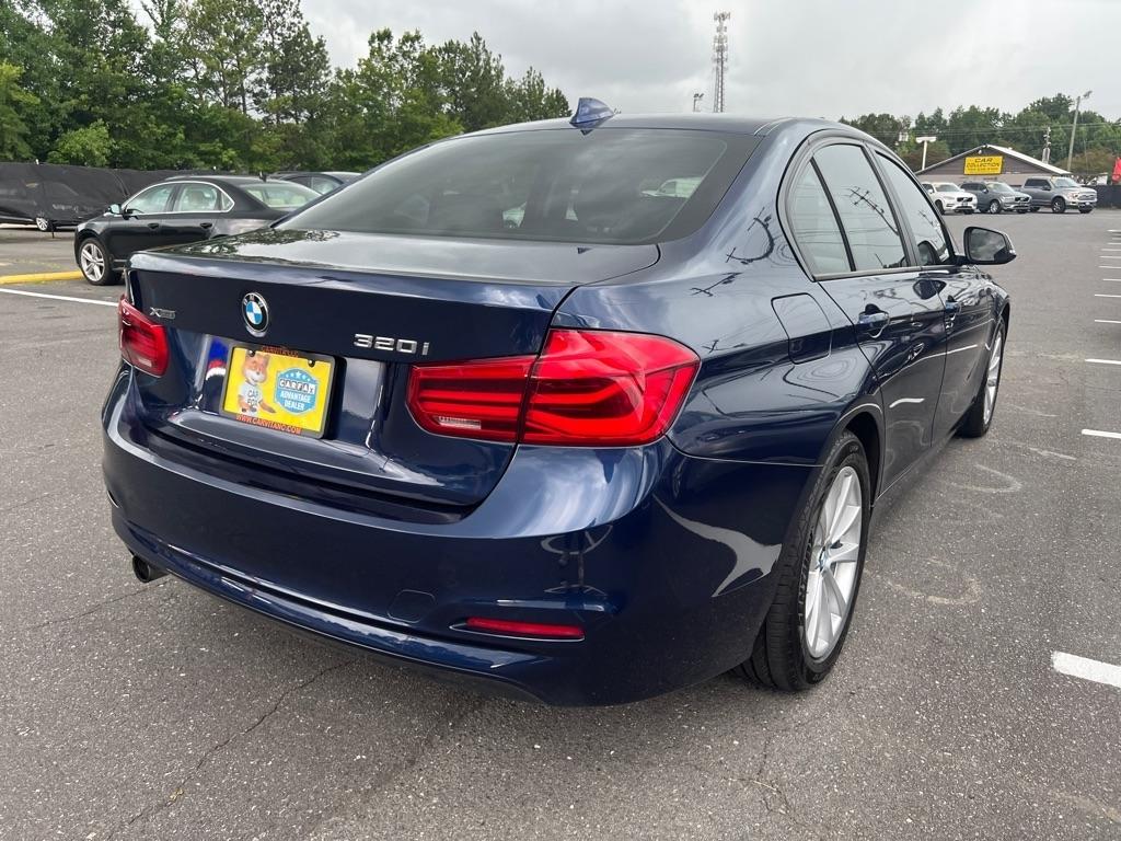 BMW 3-Series  2018