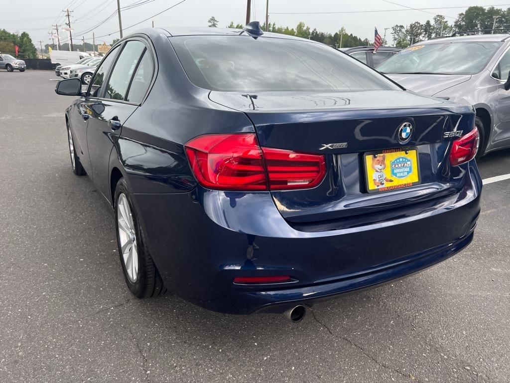 BMW 3-Series  2018