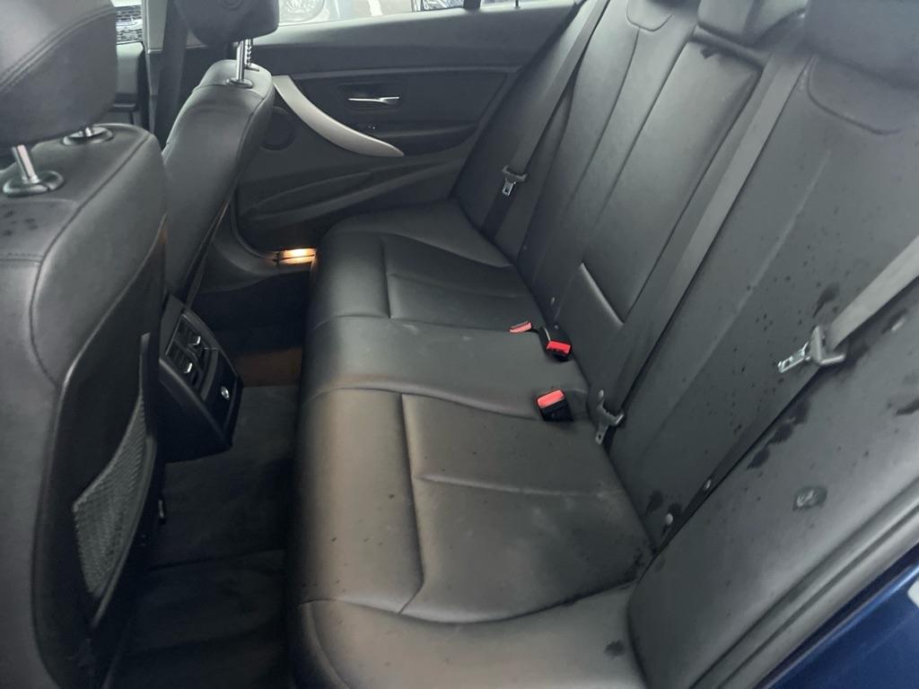 BMW 3-Series  2018
