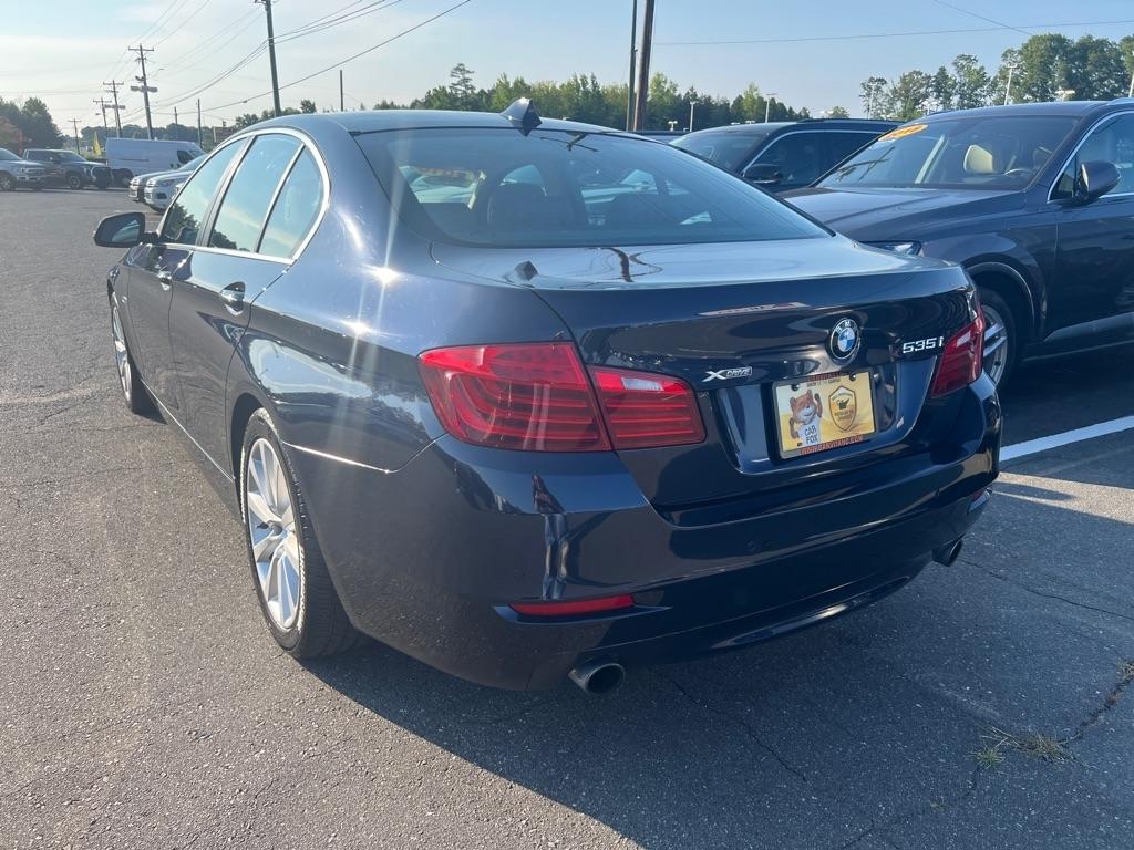 BMW 5-Series  2016