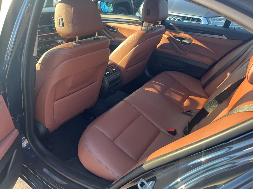 BMW 5-Series  2016