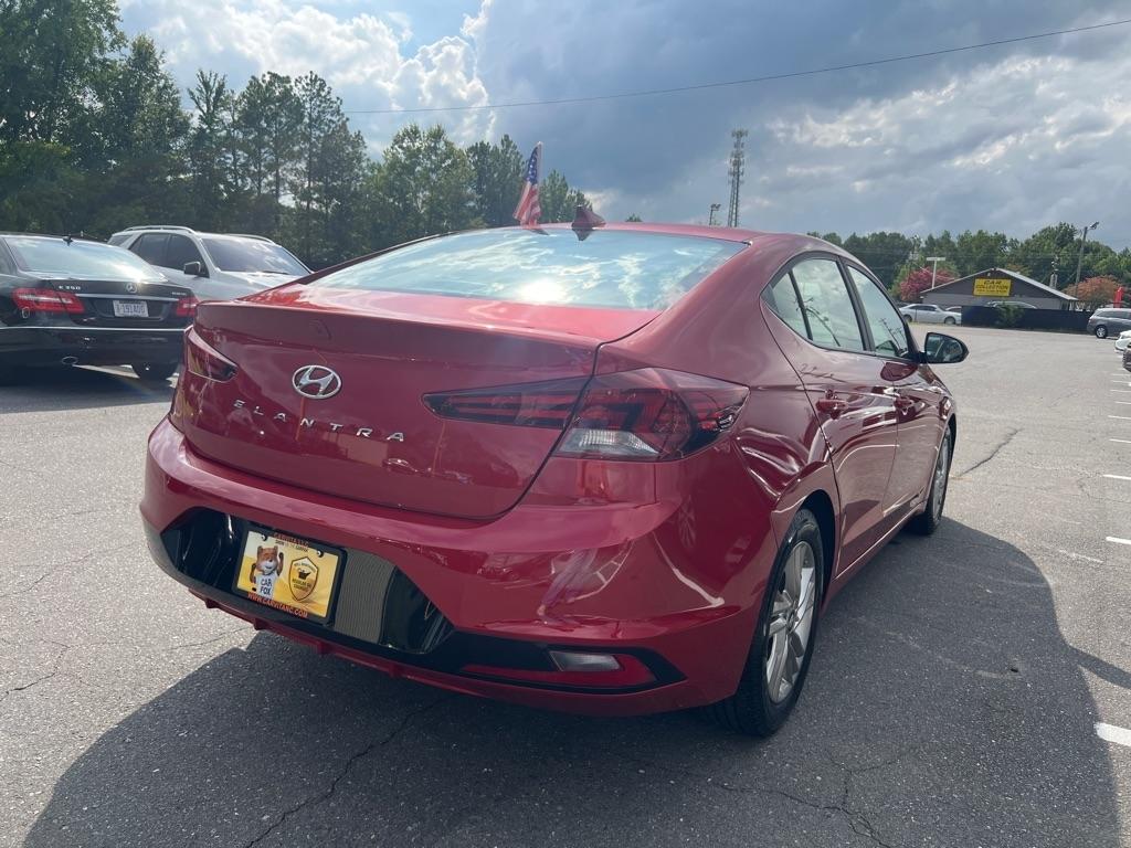 Hyundai Elantra  2020
