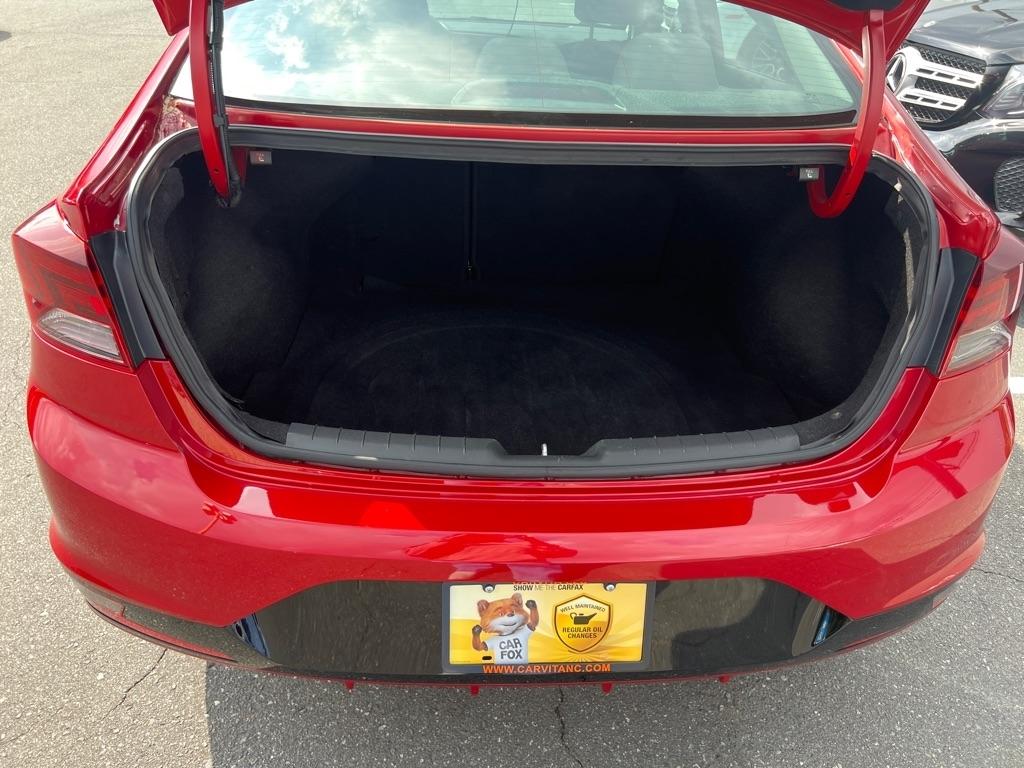 Hyundai Elantra  2020