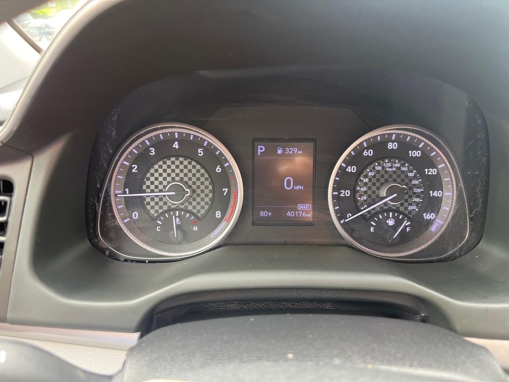 Hyundai Elantra  2020