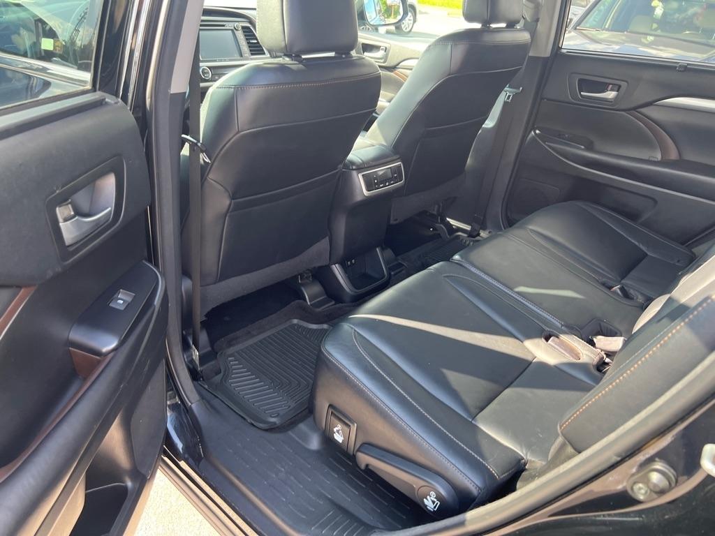 Toyota Highlander  2018