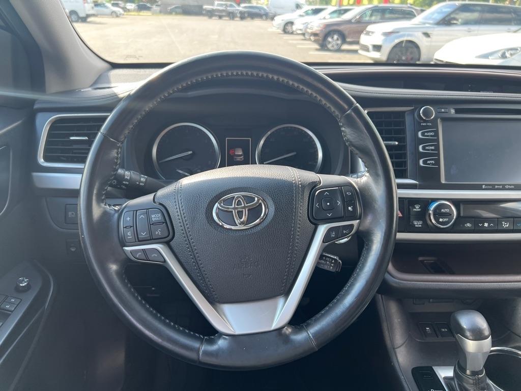 Toyota Highlander  2018