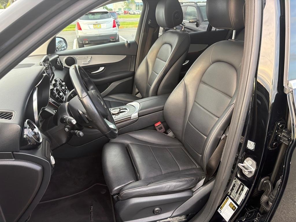 Mercedes-Benz GLC-Class  2019