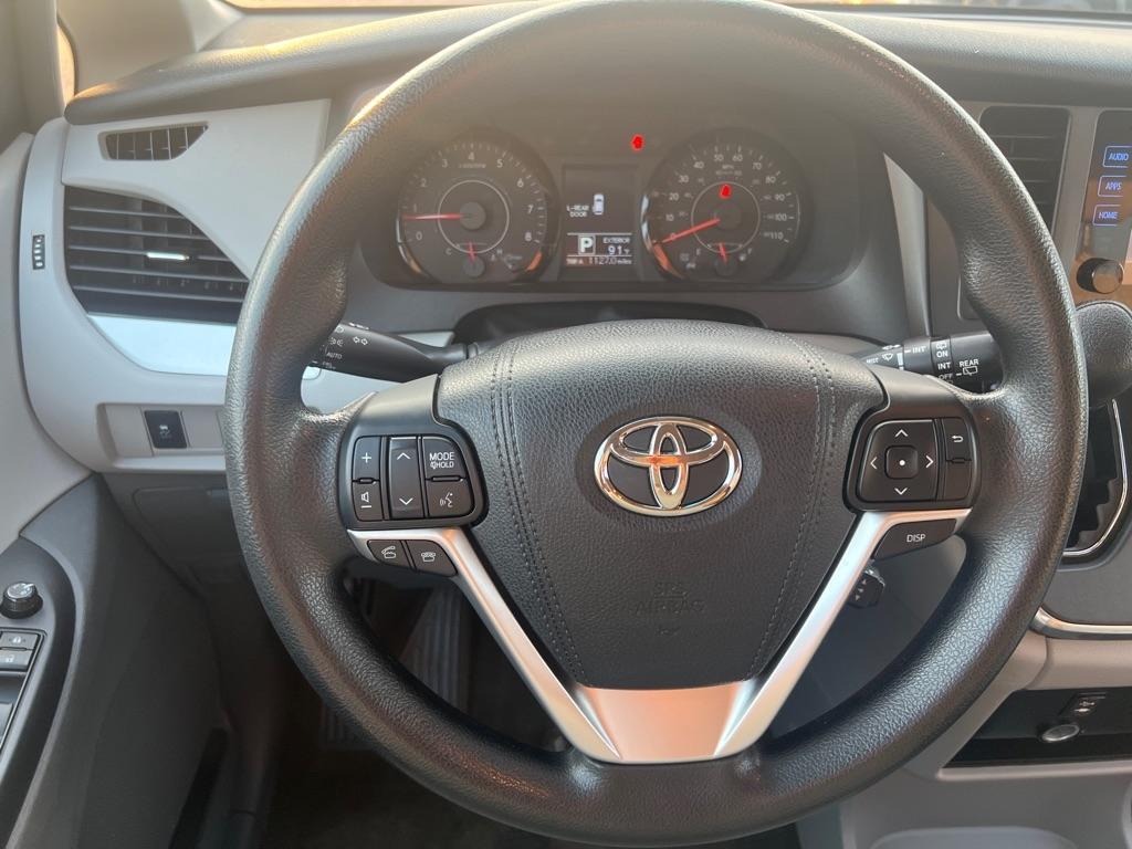 Toyota Sienna  2017