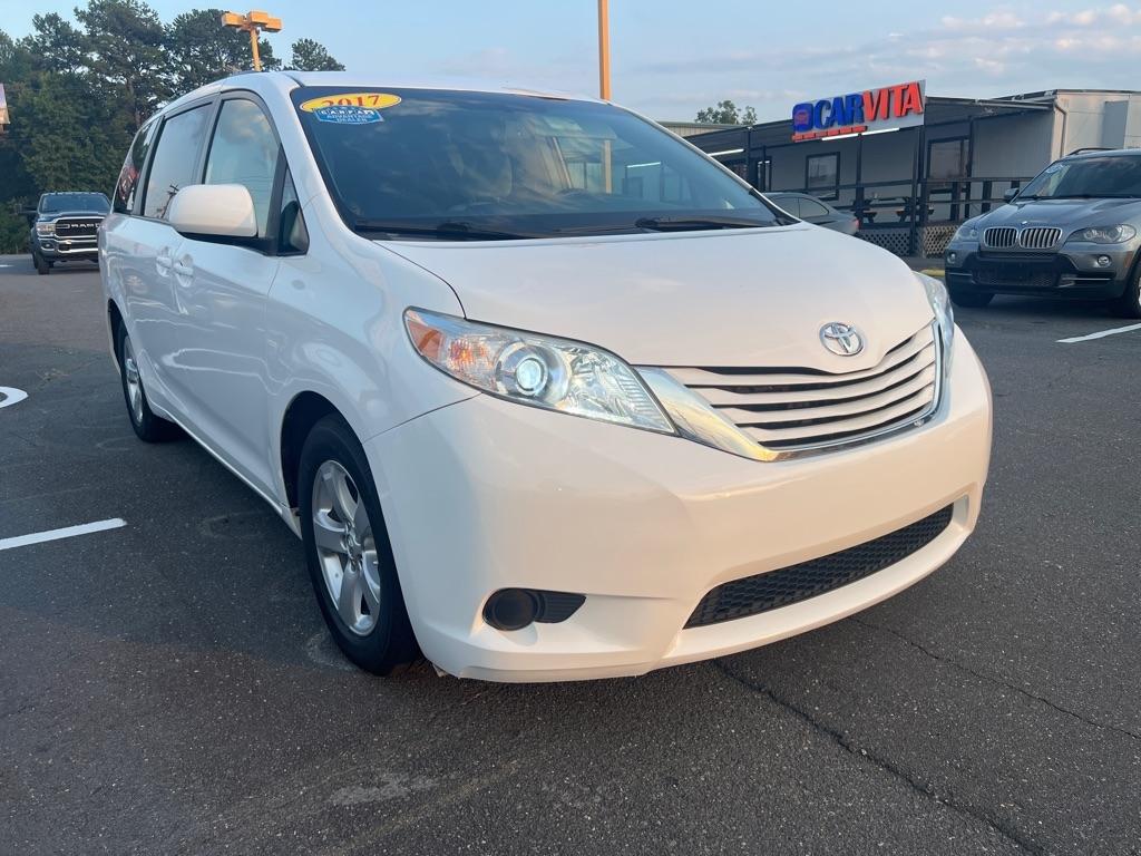 Toyota Sienna  2017