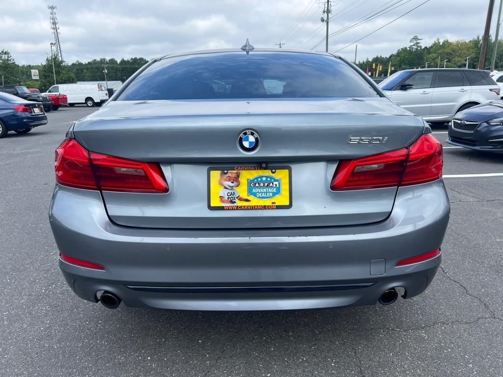 BMW 5-Series  2018