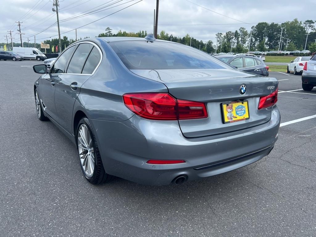 BMW 5-Series  2018