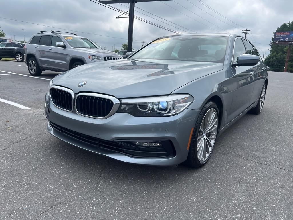 BMW 5-Series  2018