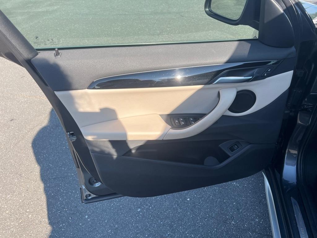 BMW X1  2021