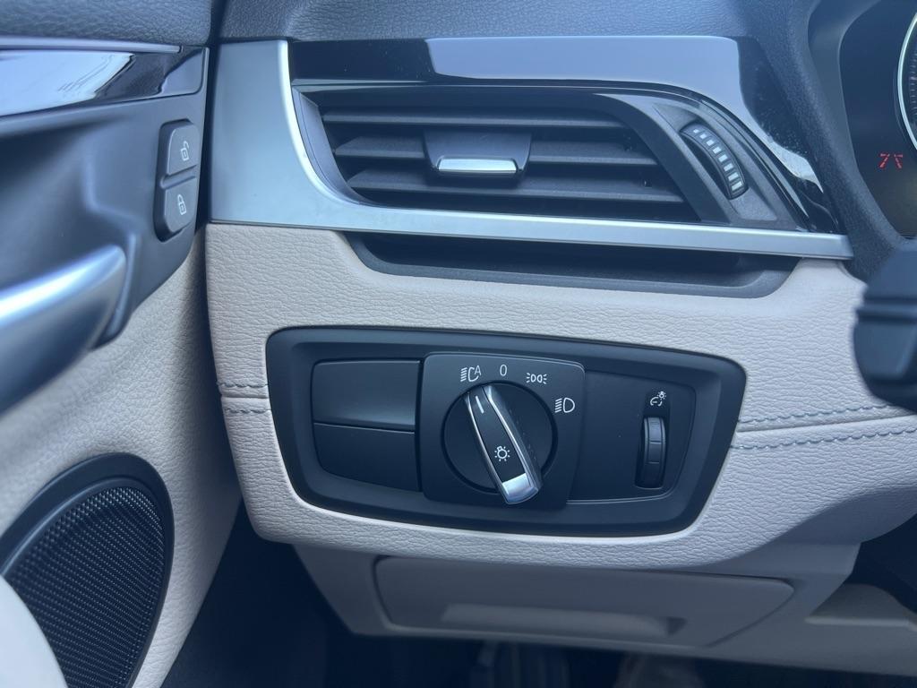 BMW X1  2021