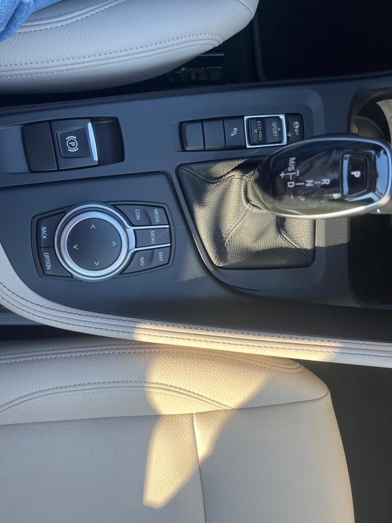 BMW X1  2021