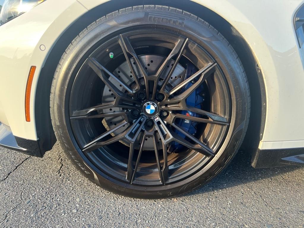 BMW M4  2025