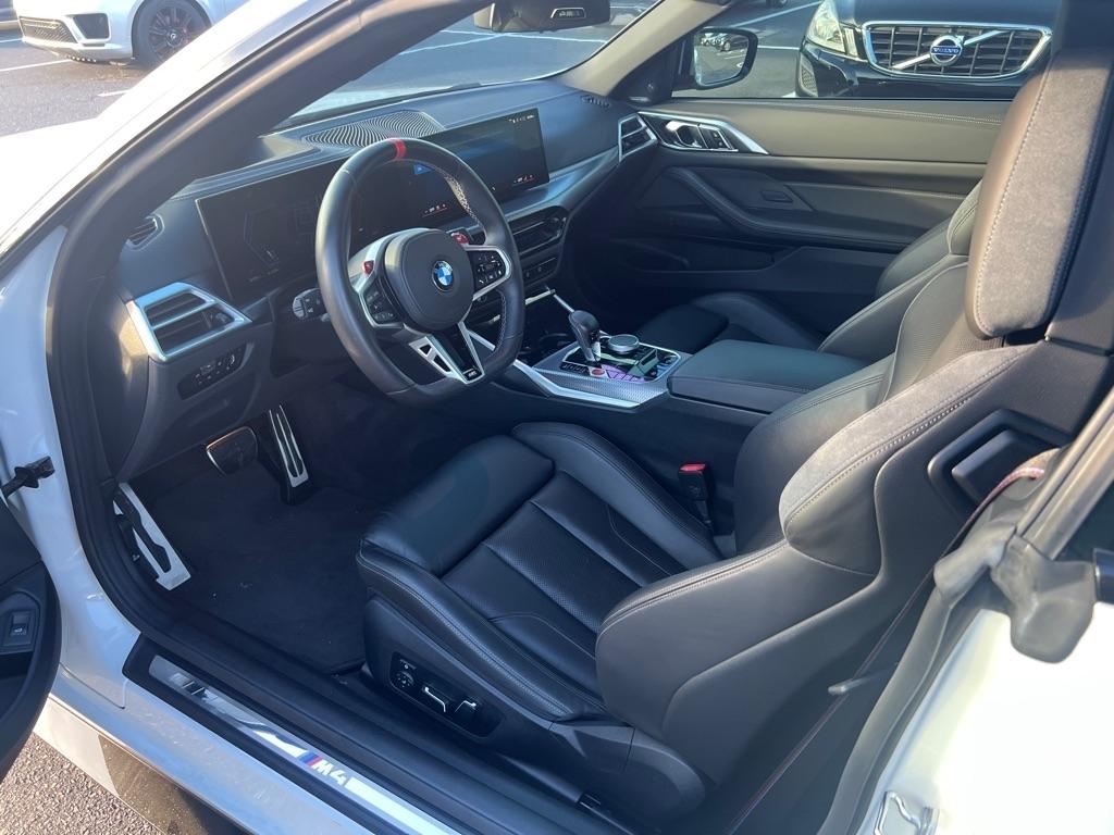 BMW M4  2025