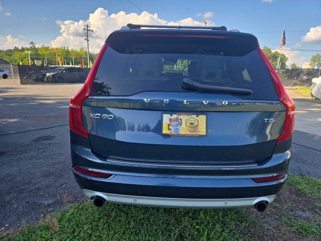 Volvo XC90  2019
