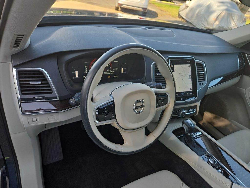 Volvo XC90  2019