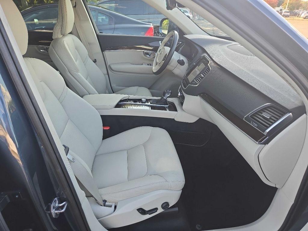 Volvo XC90  2019