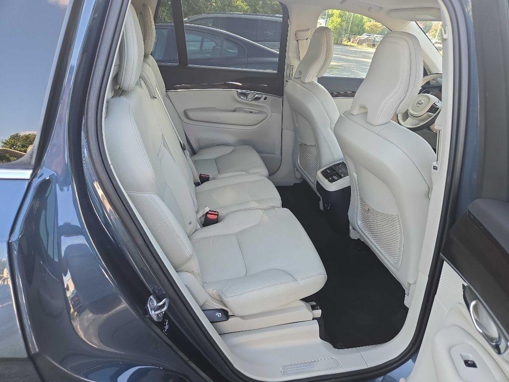 Volvo XC90  2019
