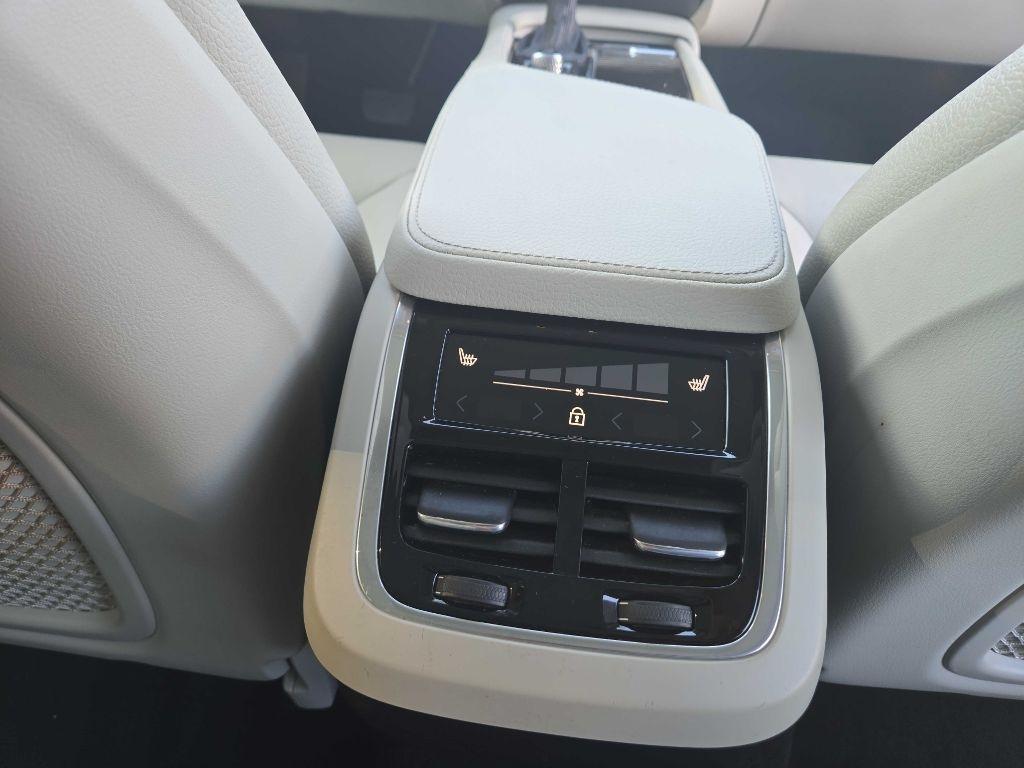 Volvo XC90  2019
