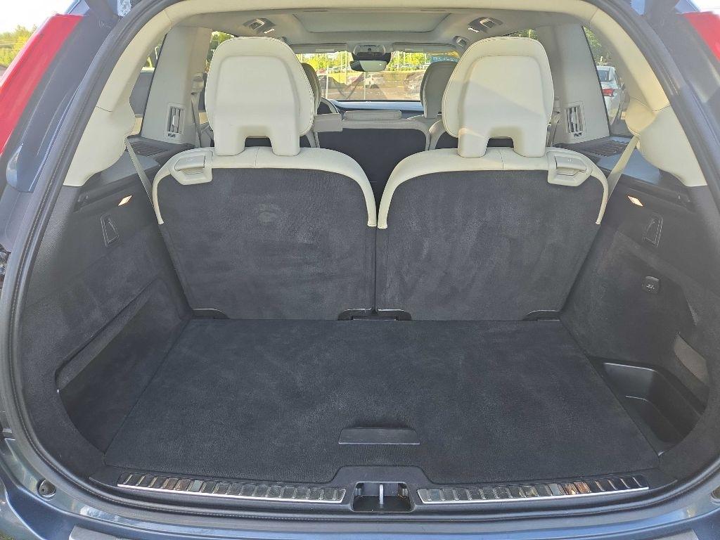 Volvo XC90  2019