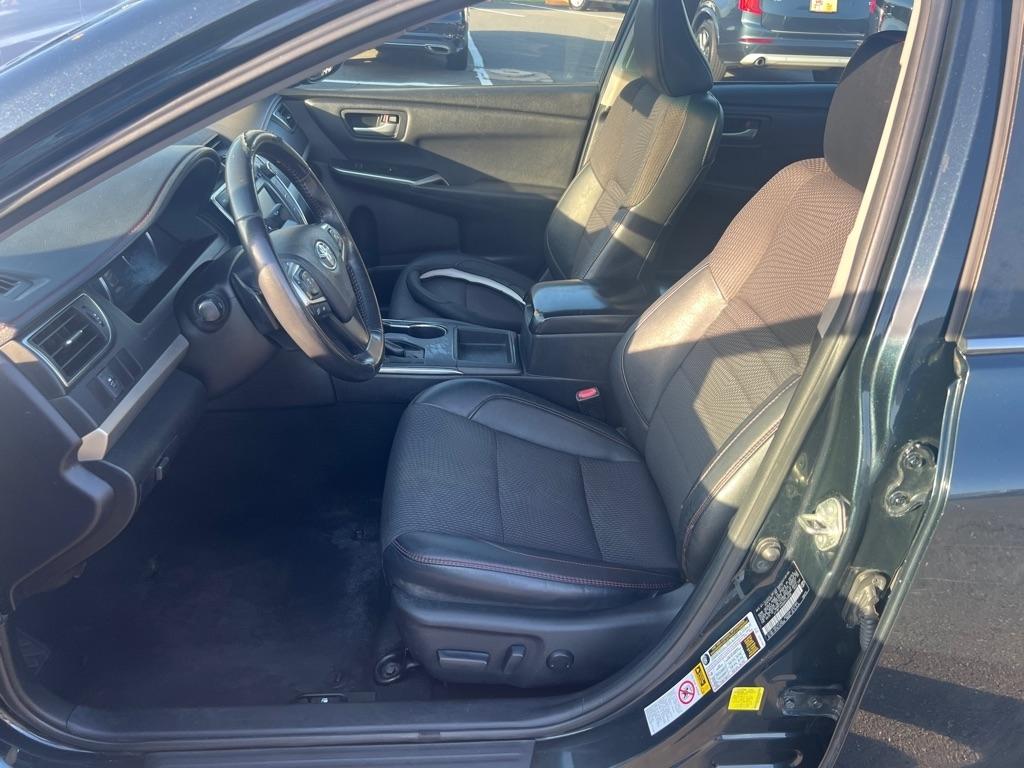 Toyota Camry  2017