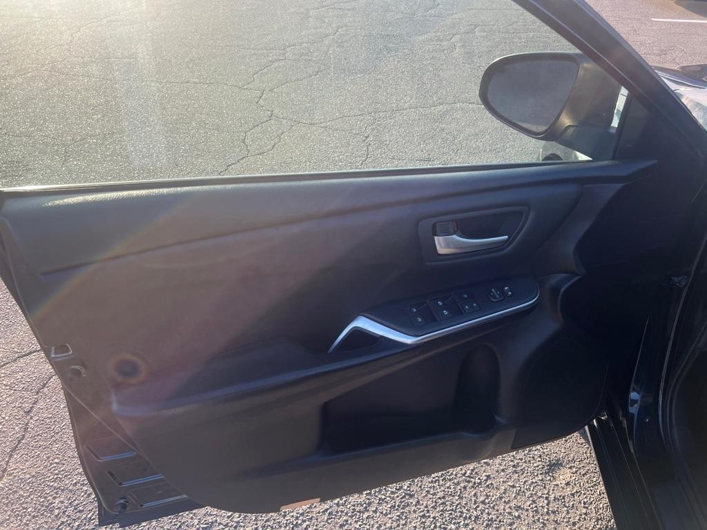 Toyota Camry  2017