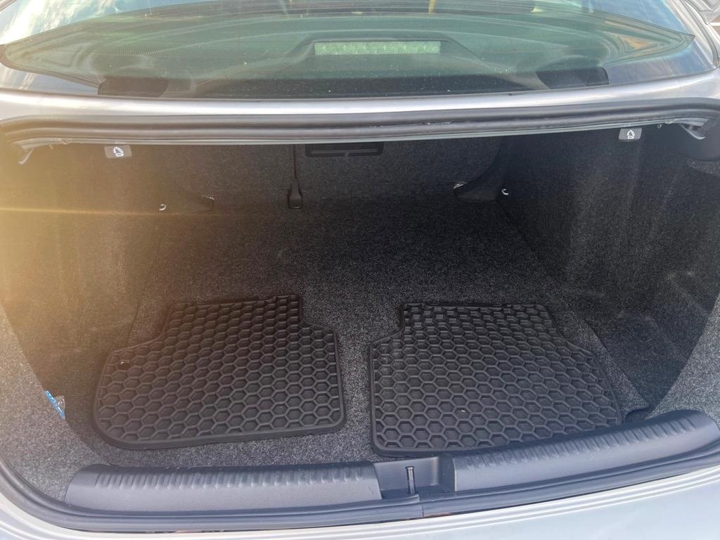 Volkswagen Jetta  2013