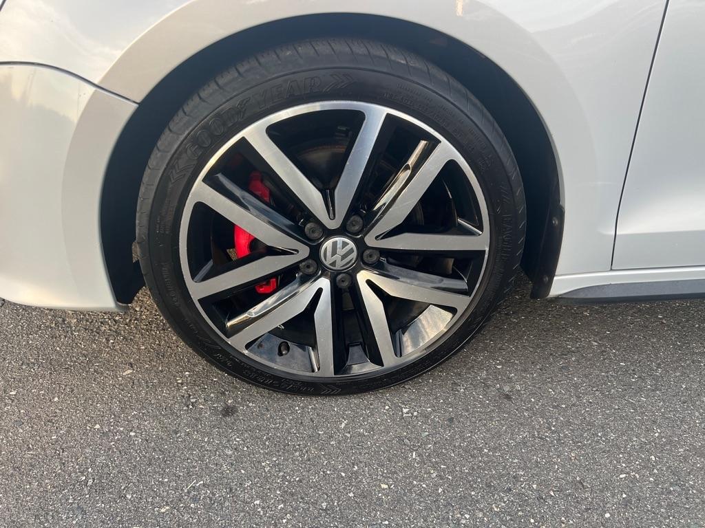 Volkswagen Jetta  2013