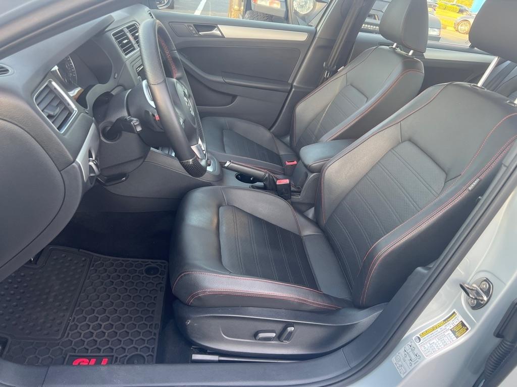 Volkswagen Jetta  2013