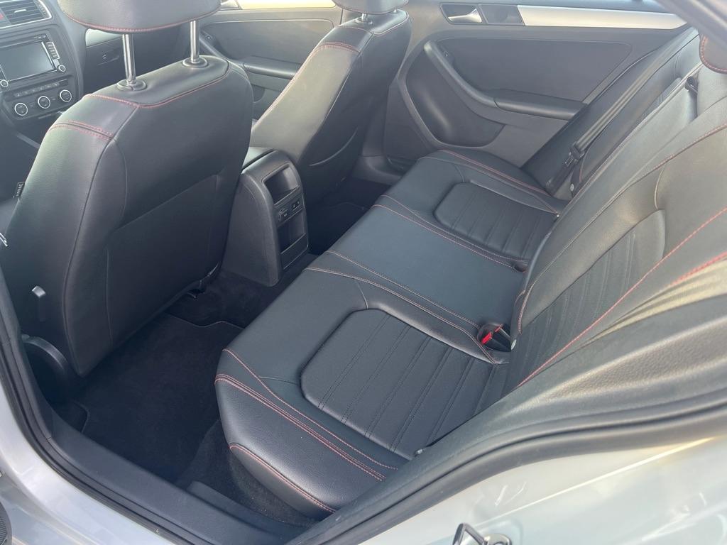 Volkswagen Jetta  2013