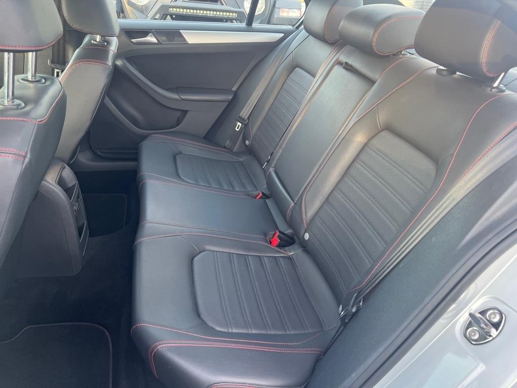 Volkswagen Jetta  2013