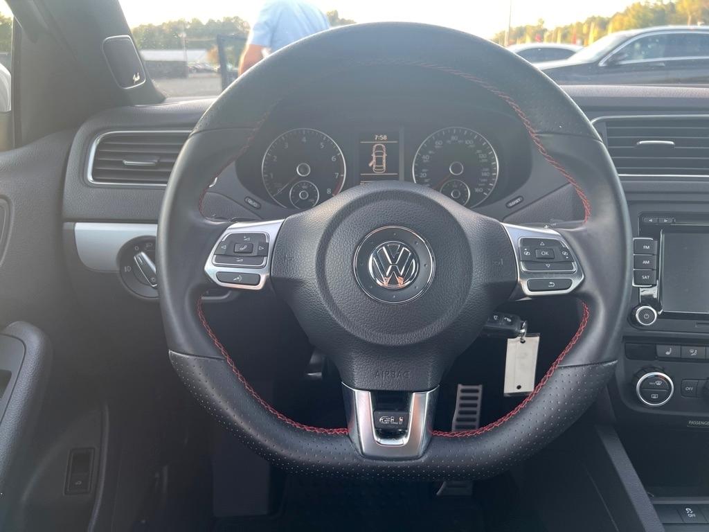 Volkswagen Jetta  2013
