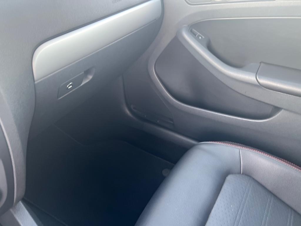 Volkswagen Jetta  2013