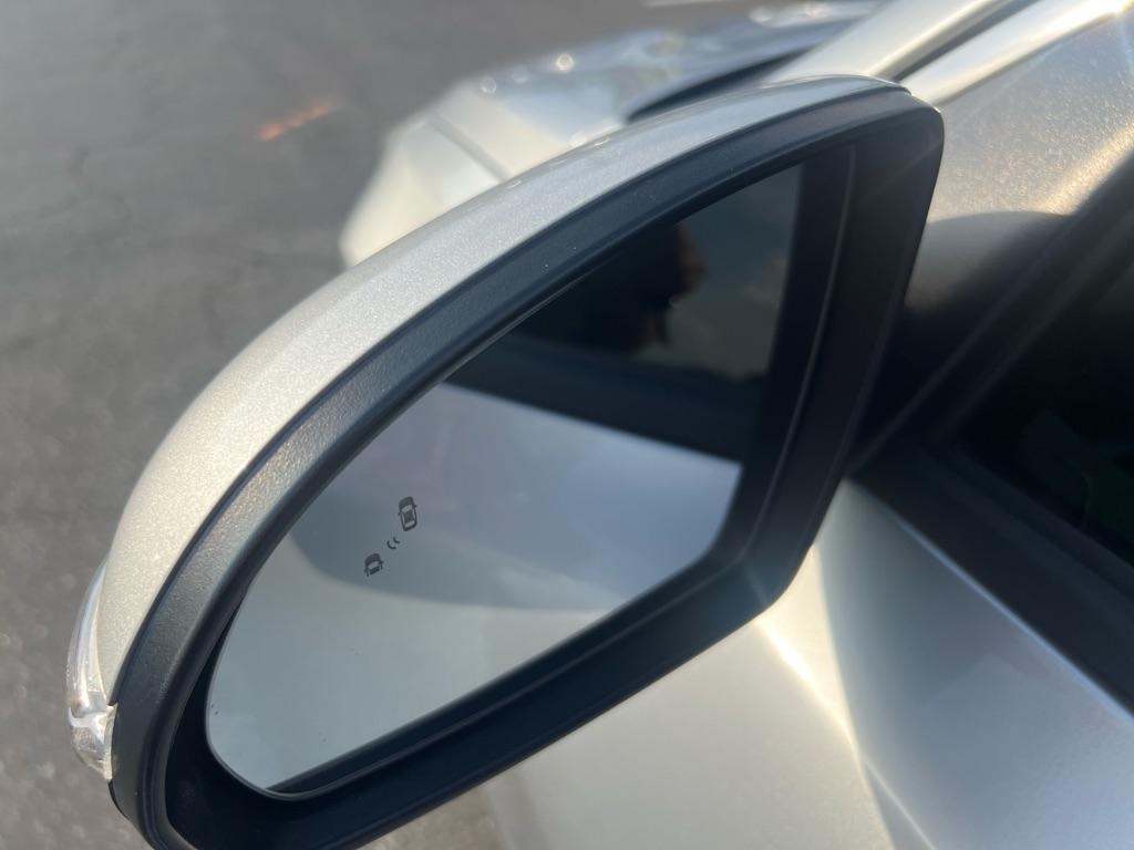 Kia Optima  2019