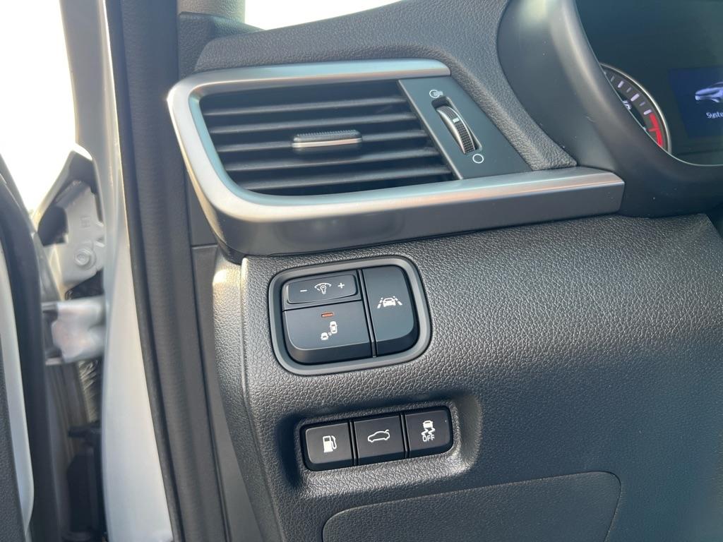 Kia Optima  2019