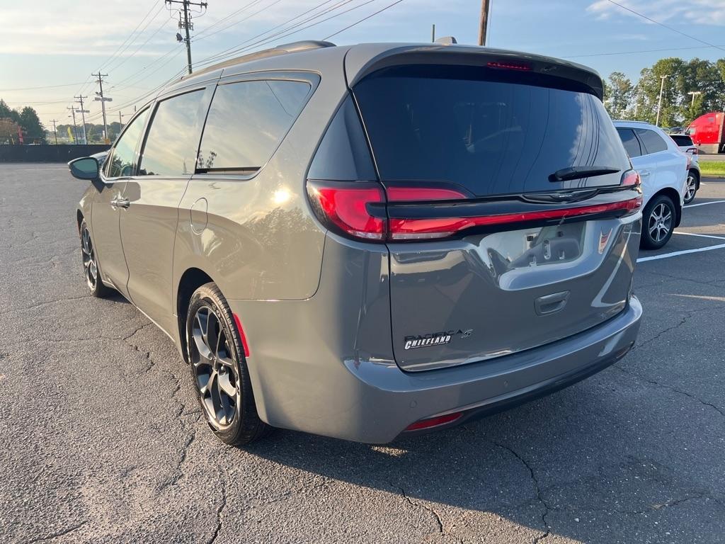 Chrysler Pacifica  2021