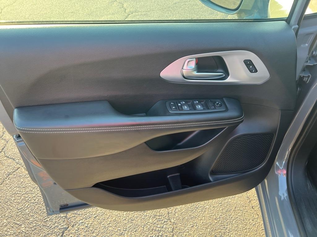 Chrysler Pacifica  2021