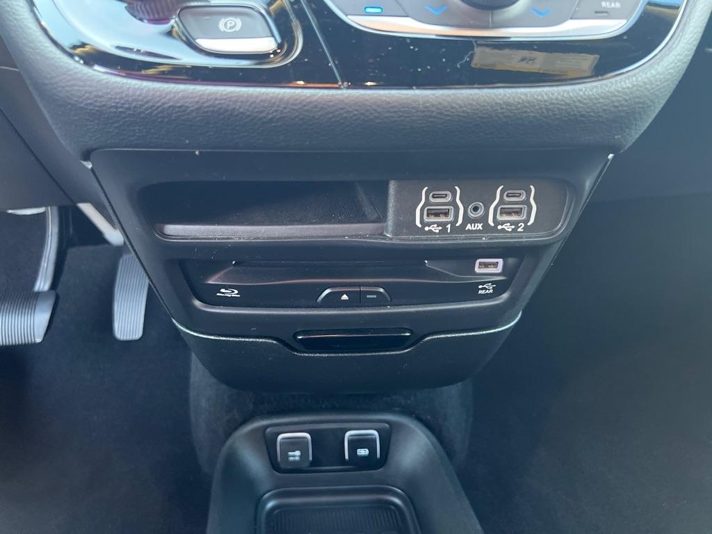 Chrysler Pacifica  2021
