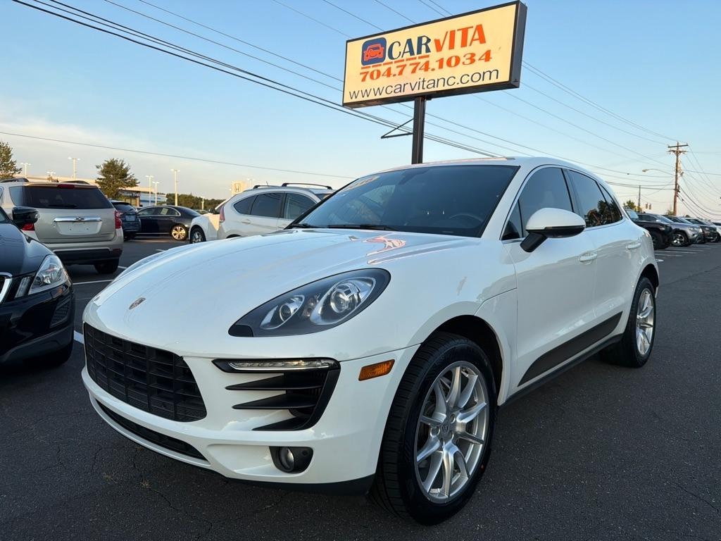 Porsche Macan  2016