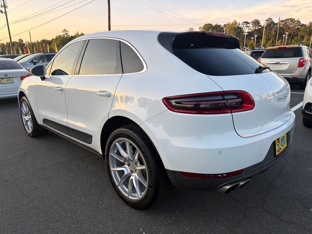 Porsche Macan  2016