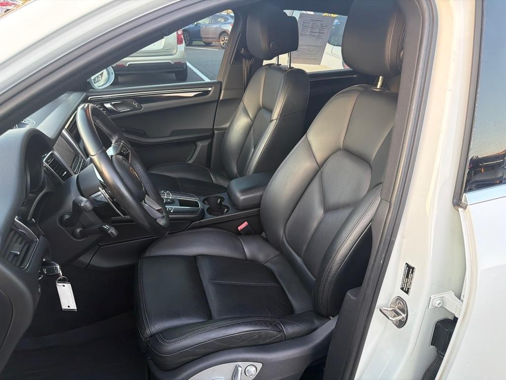 Porsche Macan  2016