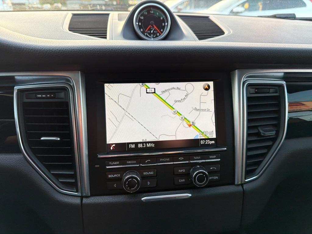 Porsche Macan  2016