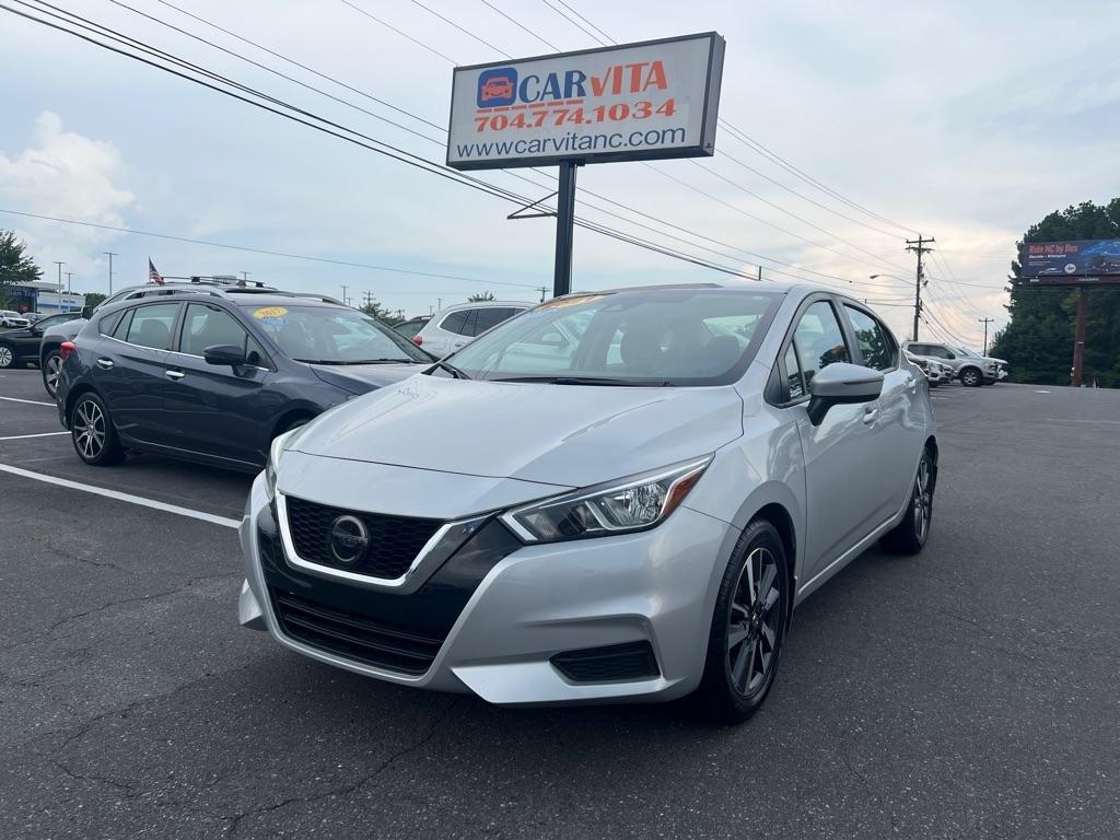 Nissan Versa  2021